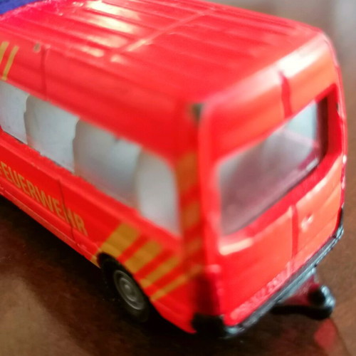 siku German ambulance