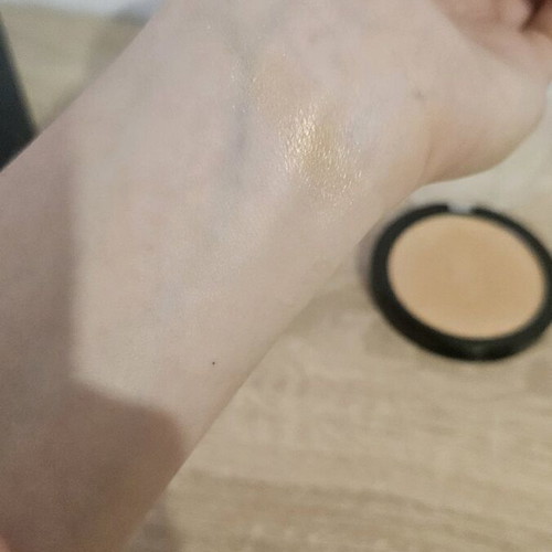 Maybelline Master Chrome highlighter like new