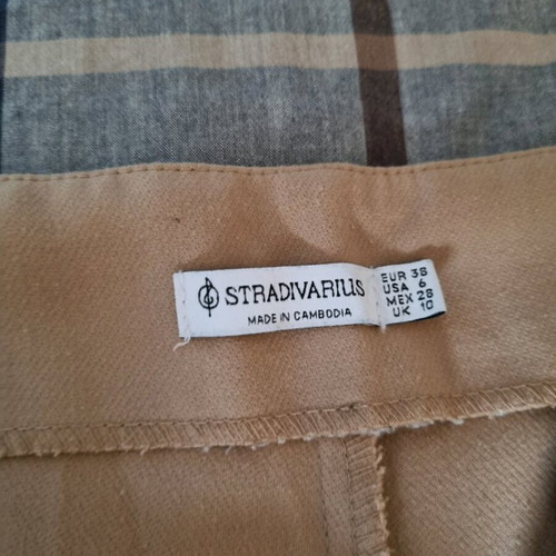 Women's beige Stradivarius pants like new, size 38
