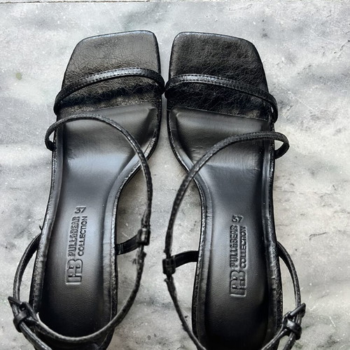 Black sandals
