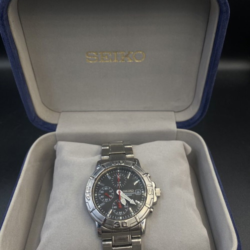 Seiko Chronograph men's watch like new, black and silver