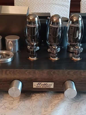 Ενισχυτής λαμπάτος Methexi μεταχειρισμένος, 2x70W, με λυχνίες KT150