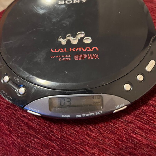 Sony Walkman CD player D-E220