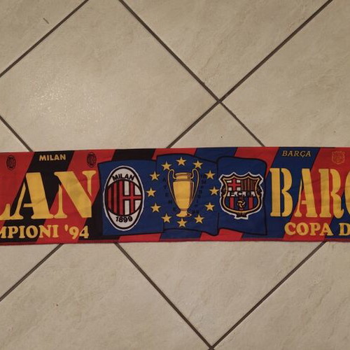 Vintage souvenir scarf AC Milan vs FC Barcelona 1994 final used