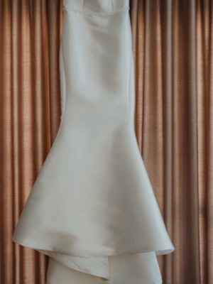 Milla nova wedding dress by Primalicia like new, white, size M
