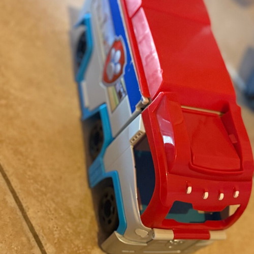 Paw Pattol bus track like new with detachable figure