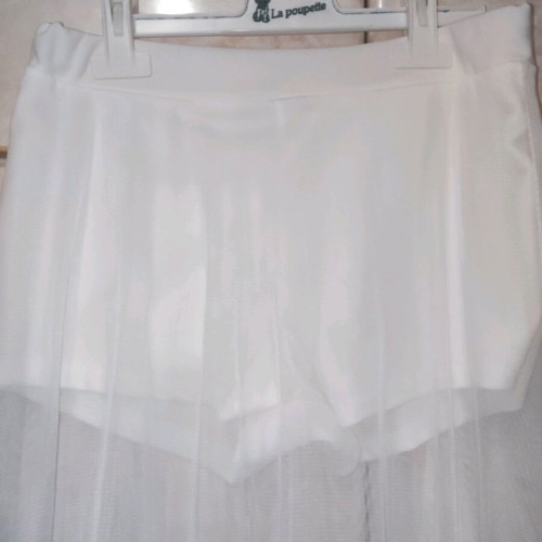 White shorts with long mesh tulle like new