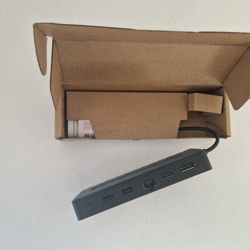 HP Universal USB-C Multiport Hub like new