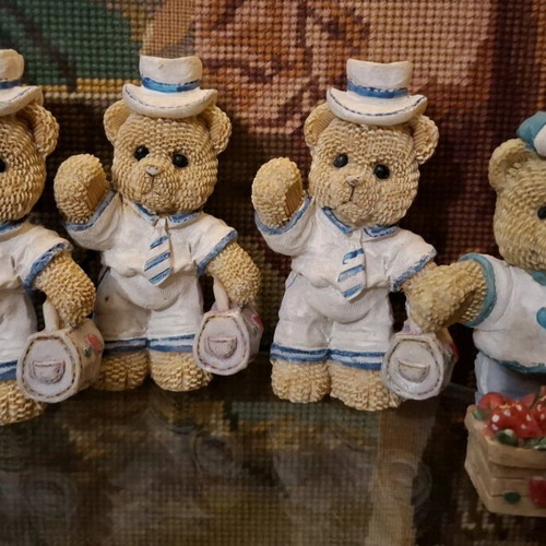 Vintage figures like new