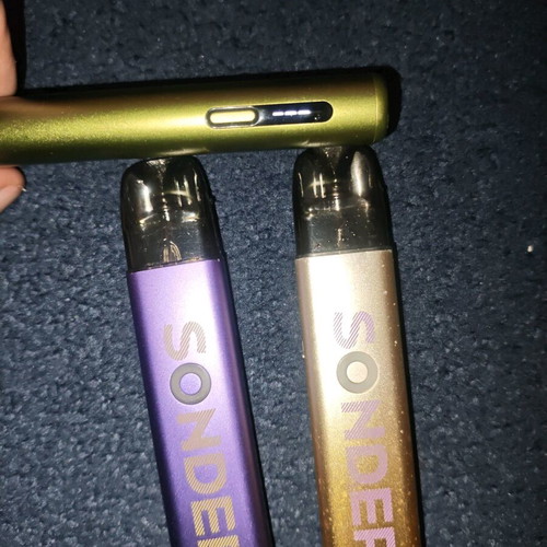 Συσκευή iQOS Iluma i One Leaf Green και 2 συσκευές Geek Vape Sonder Q2 Pod Kit 3ml μεταχειρισμένες