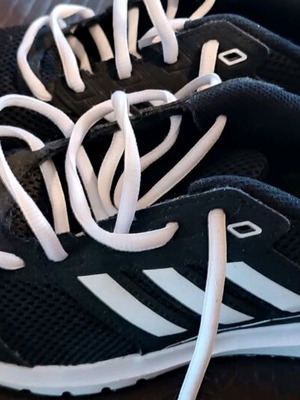 Παπούτσι αθλητικό Adidas μαύρο, μέγεθος 38, σαν καινούργιο