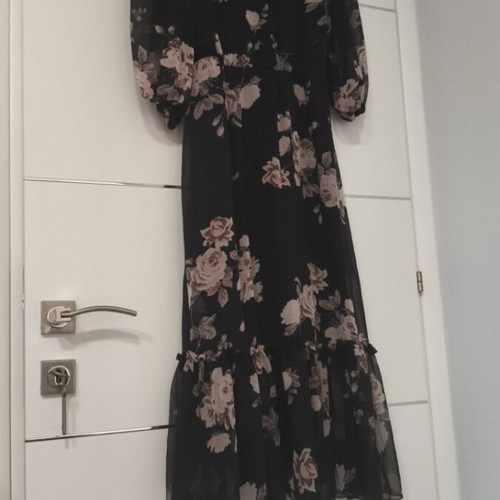 Midi chiffon dress with floral print like new, black and pink