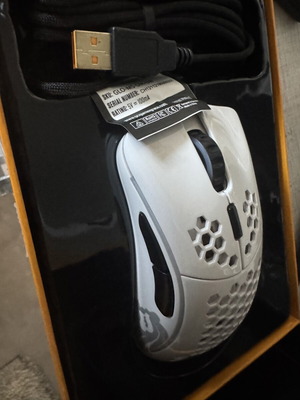Glorious Model D- (Minus) White gaming mouse brand new, sealed