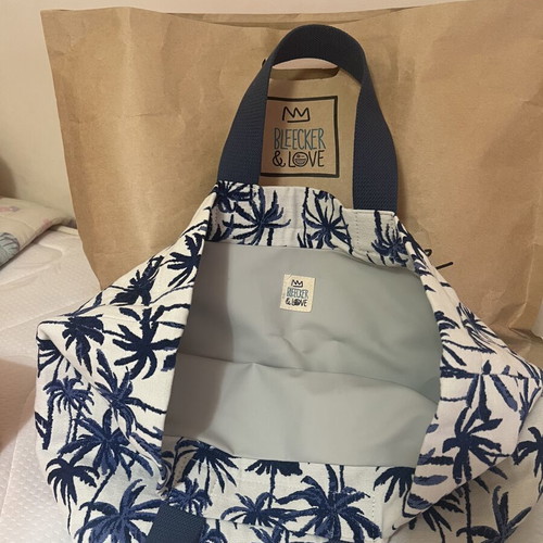 Bleecker & Love shoulder bag blue with palm trees, waterproof inside, new