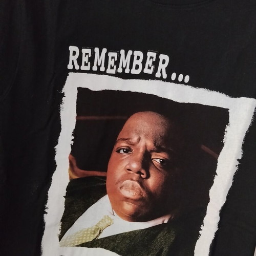 T-shirt with print like new, size M, black