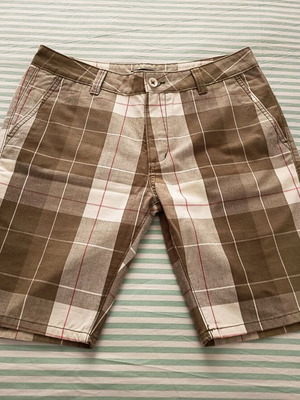 Banana Tropical men's shorts size L like new, multicolor