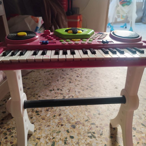 Imaginarium piano used, good condition