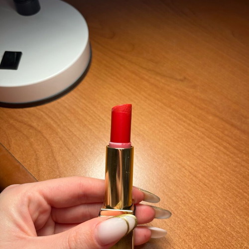 Estee Lauder lipstick used