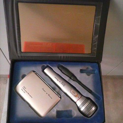 SoH WM-339 Wired and Wireless Microphone with Metal Frame