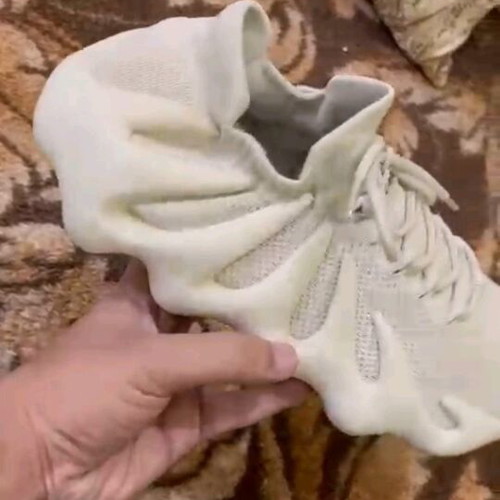 Adidas Yeezy 450 size 44 in like new condition