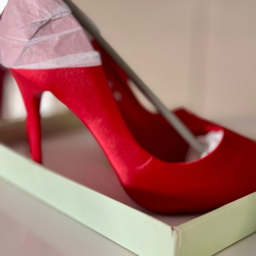 Belle Women Red Satinette Pumps with Bow Size 38 New