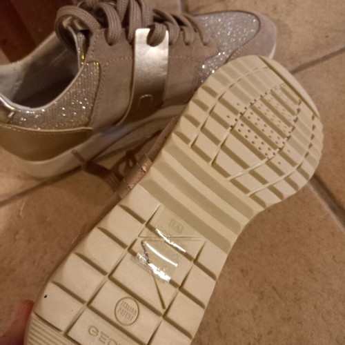 Geox women's athletic shoes new, size 36, gray and beige