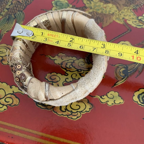 Handmade leather bracelet like new, beige by DYENS + FOTINAKI