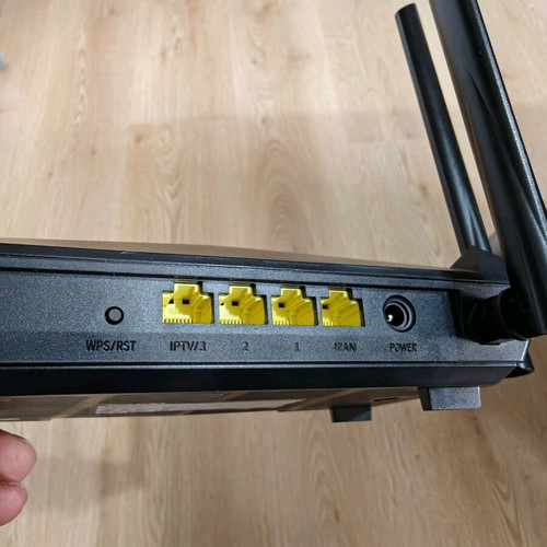 Tenda AC1200 Router (model AC10) used, Dual Band Gigabit WiFi