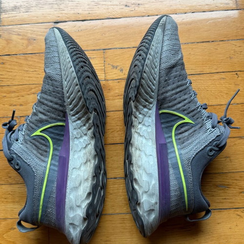 Nike Infinity React athletic shoes used, size 43, gray