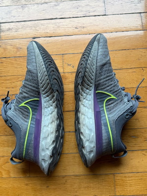 Nike Infinity React athletic shoes used, size 43, gray