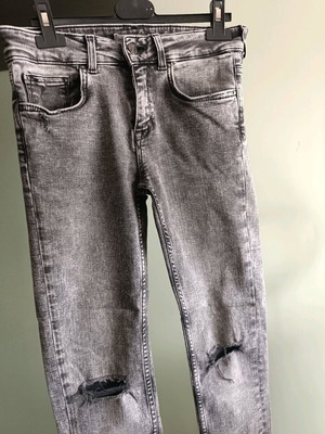 Zara Woman Premium Denim skinny grey jeans like new