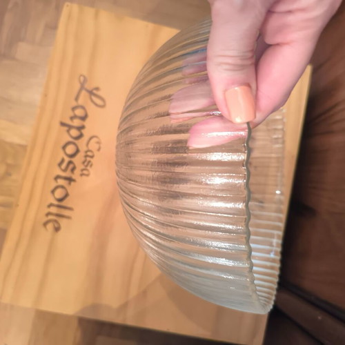 Glass deep ribbed bowl like new for serving or decoration
