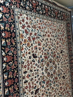 Synthetic Machine-Made Rug 2.00x2.50 New, Antistatic with Fringes