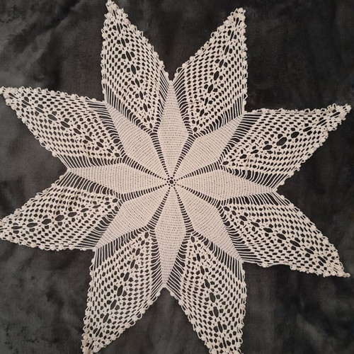 Vintage knitted doily beige Asterias 53 cm like new