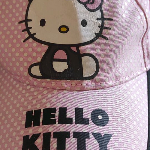 Girls hats like new, set of 3, Benetton, Disney, Hello Kitty