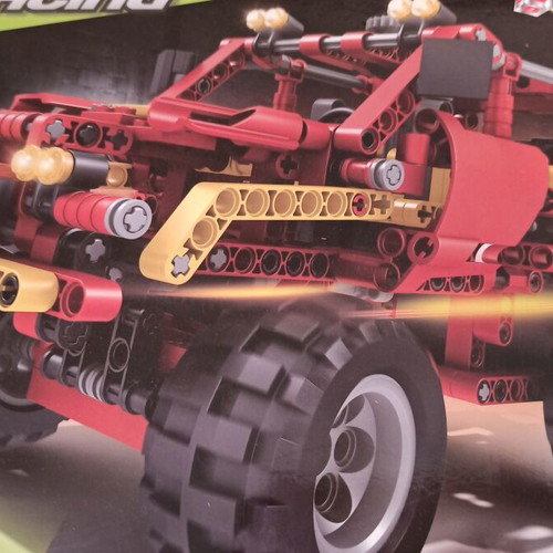 Storm Racing της Creative Blocks μεταχειρισμένο με ελλείψεις