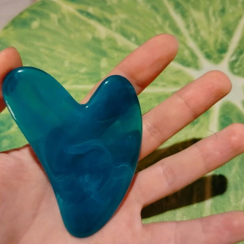 Gua Sha heart-shaped massage device new (1 or 3 pieces)