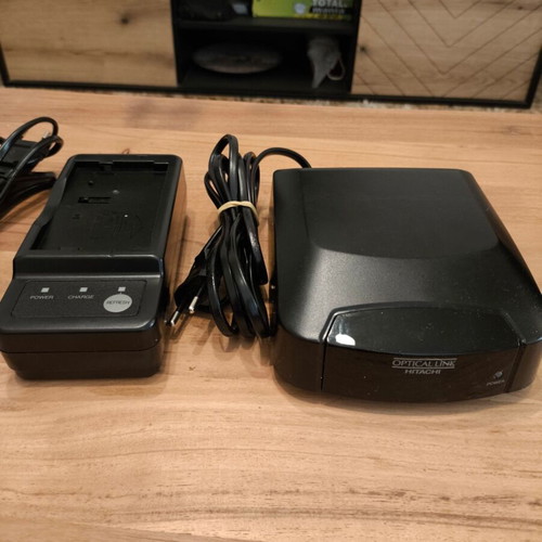 Hitachi H825LE 8mm video camera recorder used with accessories