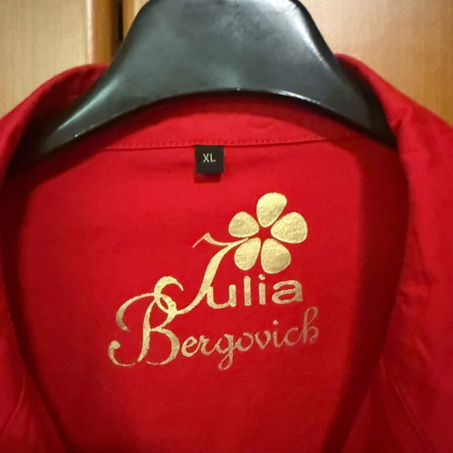 Julia Bergovich red jacket like new, size XL
