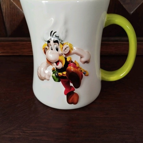 Asterix embossed mug like new