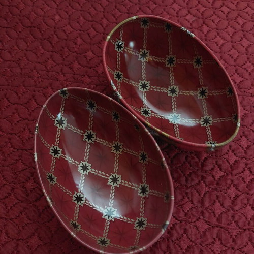 Vintage Metal Easter Egg Storage Box like new
