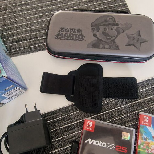 Nintendo Switch Sports console like new with case and extra games