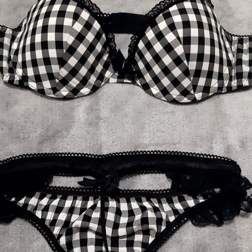 Lingerie set Zara Ousho black and white checkered push-up bra 80B and string M/L