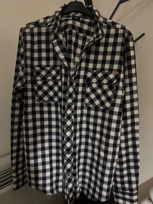 Basehit Flannel Shirt Medium like new, black and white