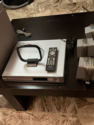 Home Cinema Philips HTS3000 5.1 σαν καινούργιο με τηλεχειριστήριο