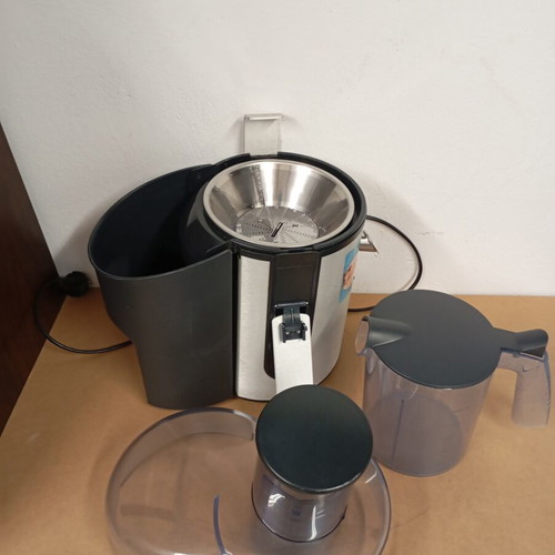Phillips juice extractor