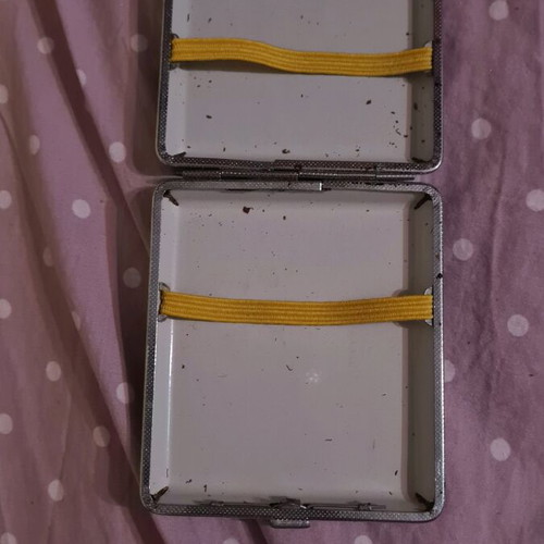 Tobacco case with lighter like new