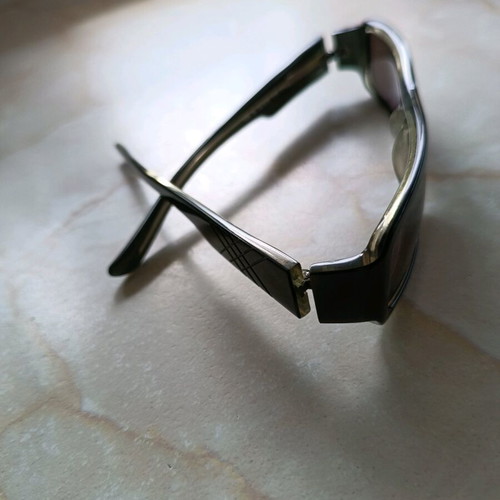 Burberry sunglasses like new, green