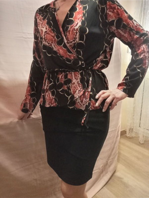 Wrap blouse long-sleeve like new, multicolor, size L