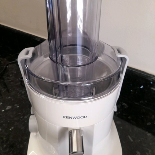 Kenwood 700watt juicer like new